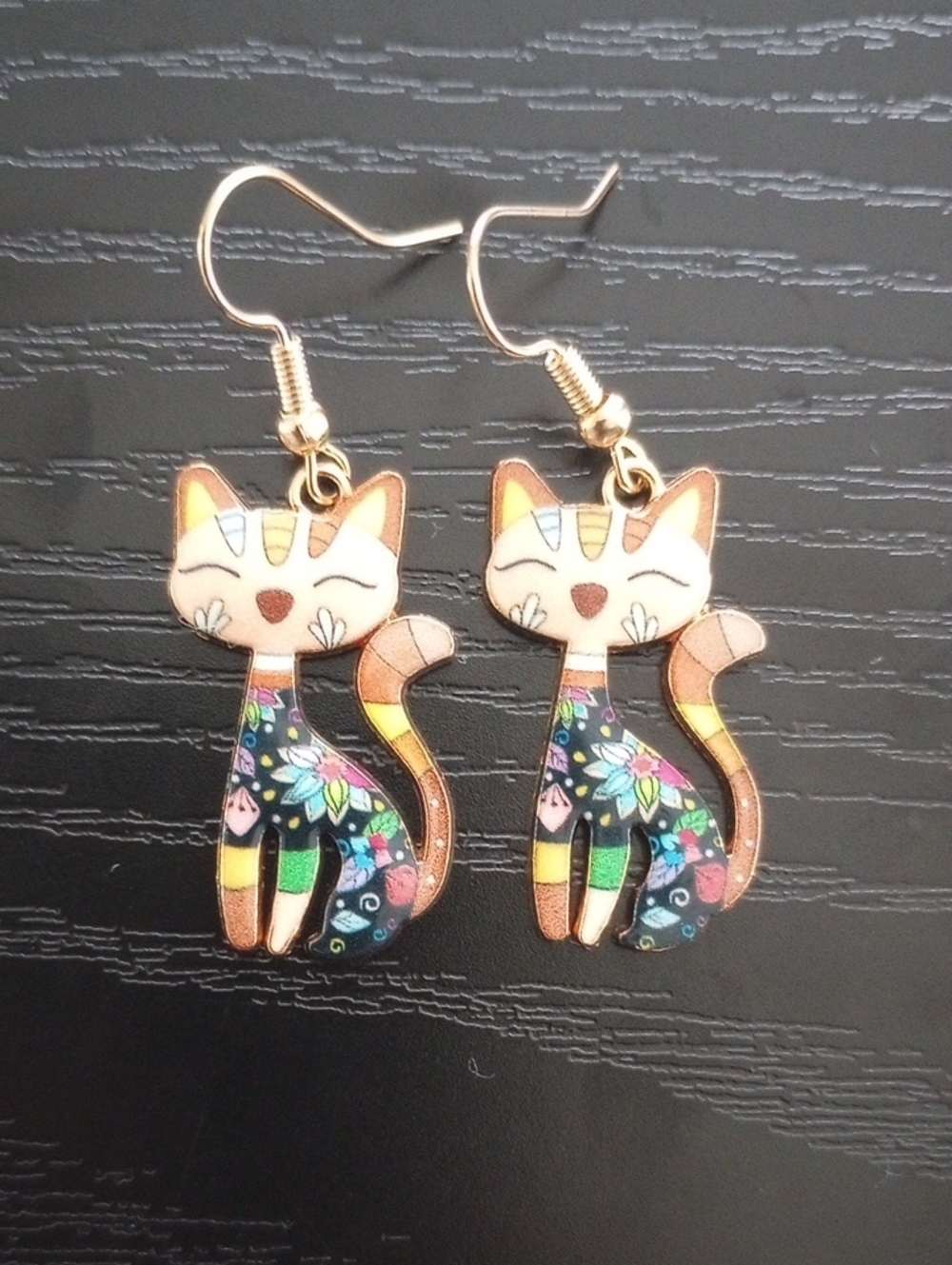 Whimsical Multicolor Floral Cat Kitten Dangle Earrings Gold Tone Hooks